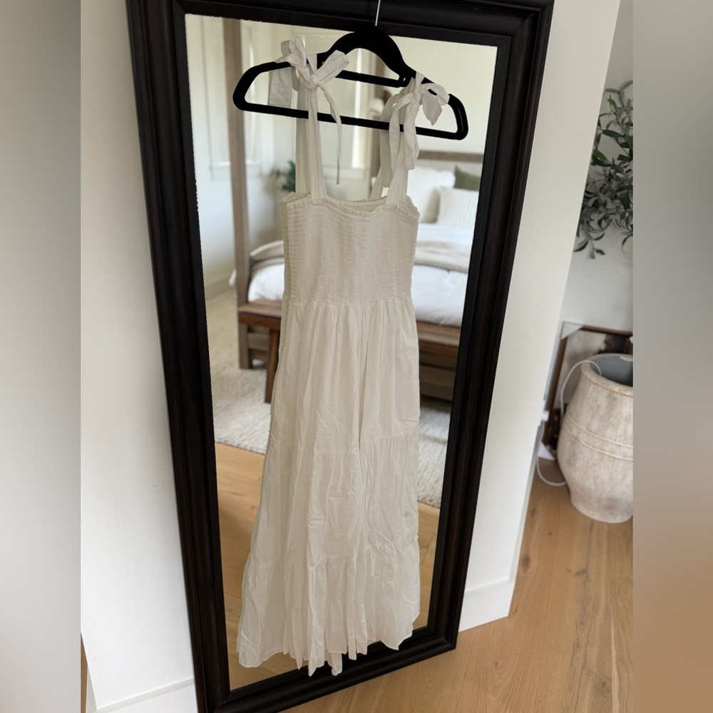 Xirena White Smocked Dress | White | Size S